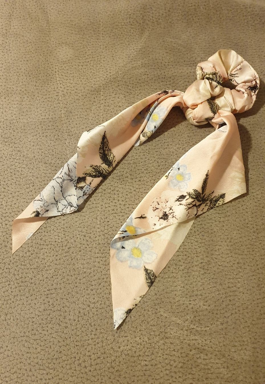 Accessoires pour cheveux: Haargummi – Neuf (Voir description) à Zürich par ptanyela