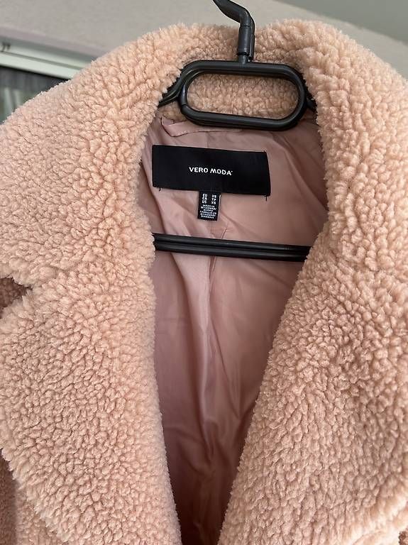 Mäntel: Mantel rosa von Vero Moda – Gebraucht aus Niederbuchsiten von idontknow. 1