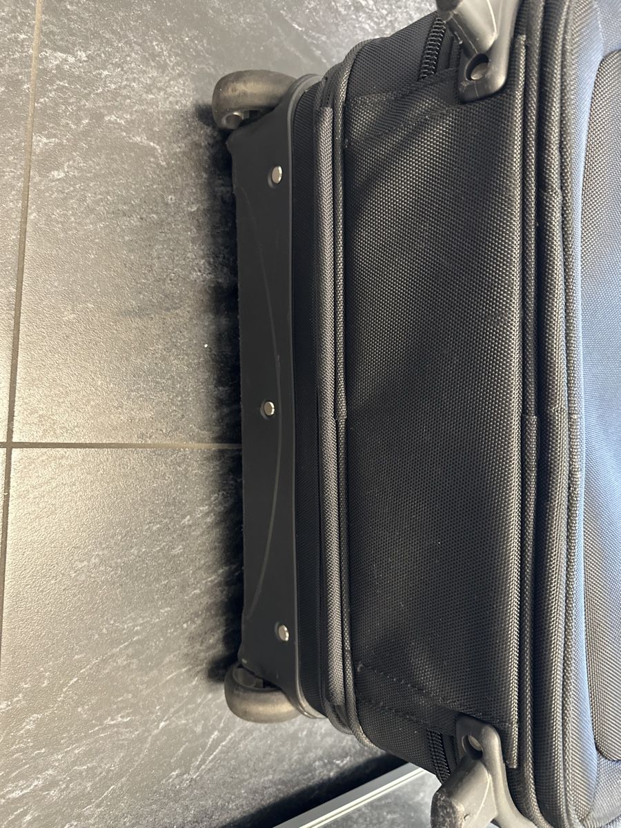 Valigie & Borse: Rollkoffer Business schwarz wie neu – Usato da Däniken SO venduto da NBdesign 4