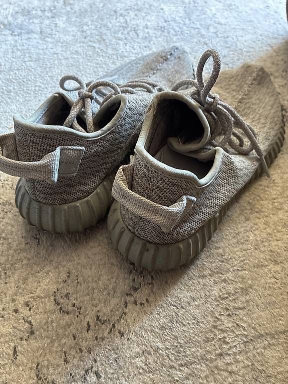Scarpe da uomo: Yeezy 350 moonrock – Difettoso da Meyrin venduto da alexfdez 1