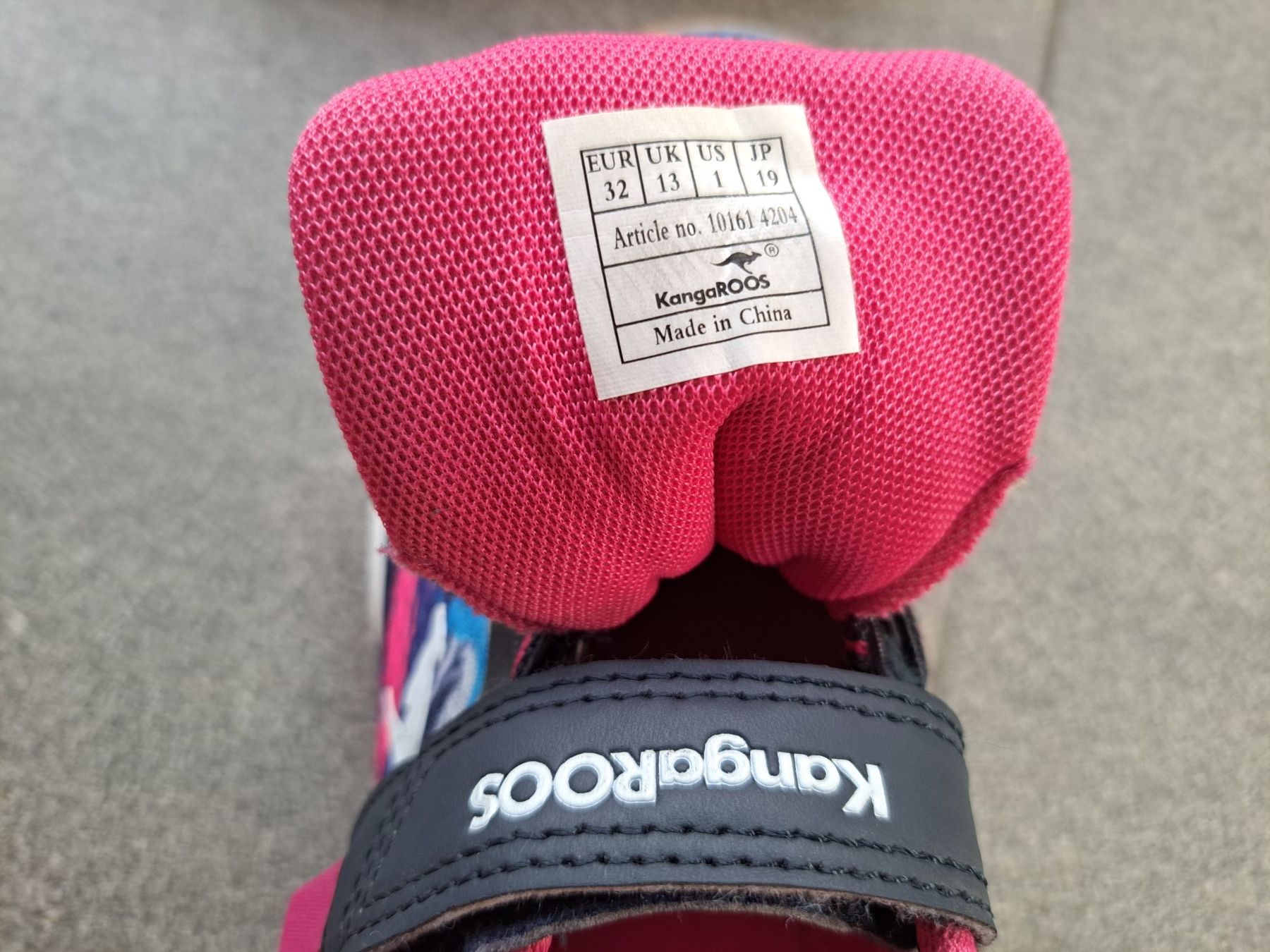 Chaussures filles: Kangaroos Turnschuhe Gr 32 – D'occasion à Bünzen par nagyagi111mail 2