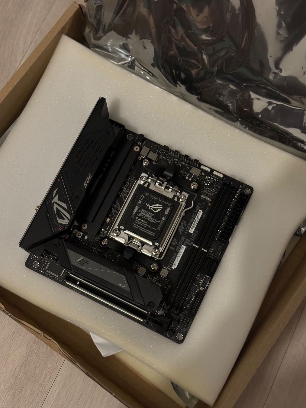 Asus Schede madri: ASUS ROG STRIX B650E-I GAMING WIFI – Usato da Neuchatel venduto da Mr-Nobody 3