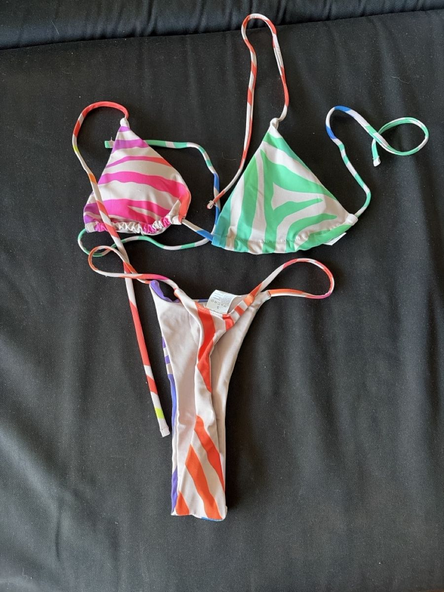 Costumi da bagno & Bikini: Bikini Set Damen Badehose Bikini Oberteil Grösse S gemustert – Nuovo (secondo la descrizione) da Opfershofen TG venduto da dan_nxk8 1
