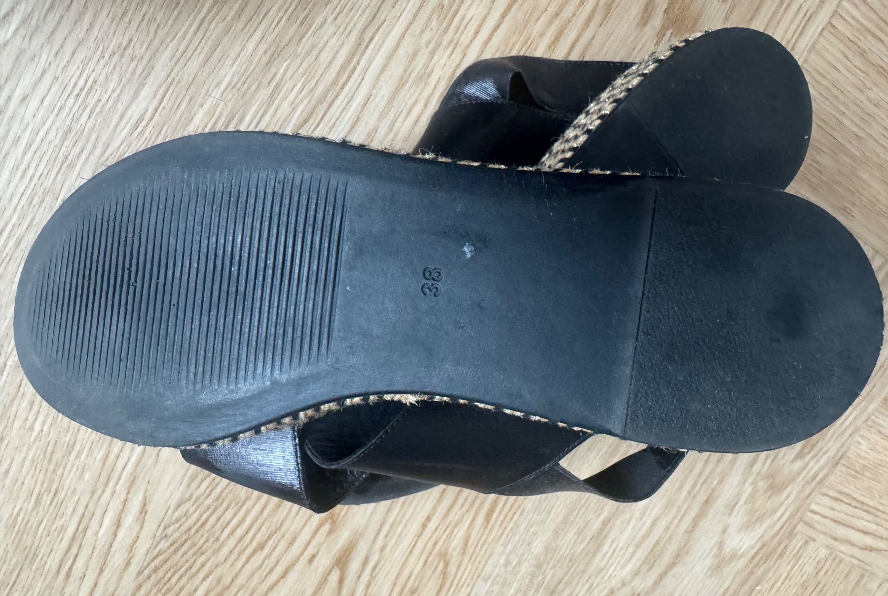 Chaussures femmes: SANDALE INUOVA  GR. 38 – D'occasion à Walperswil par So1me25 5