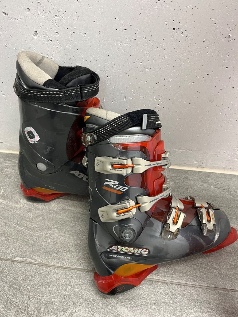 Atomic Sci: Atomic Redster S9 145 cm mit Skischuh Atomic – Usato da Felsberg venduto da flazila 4
