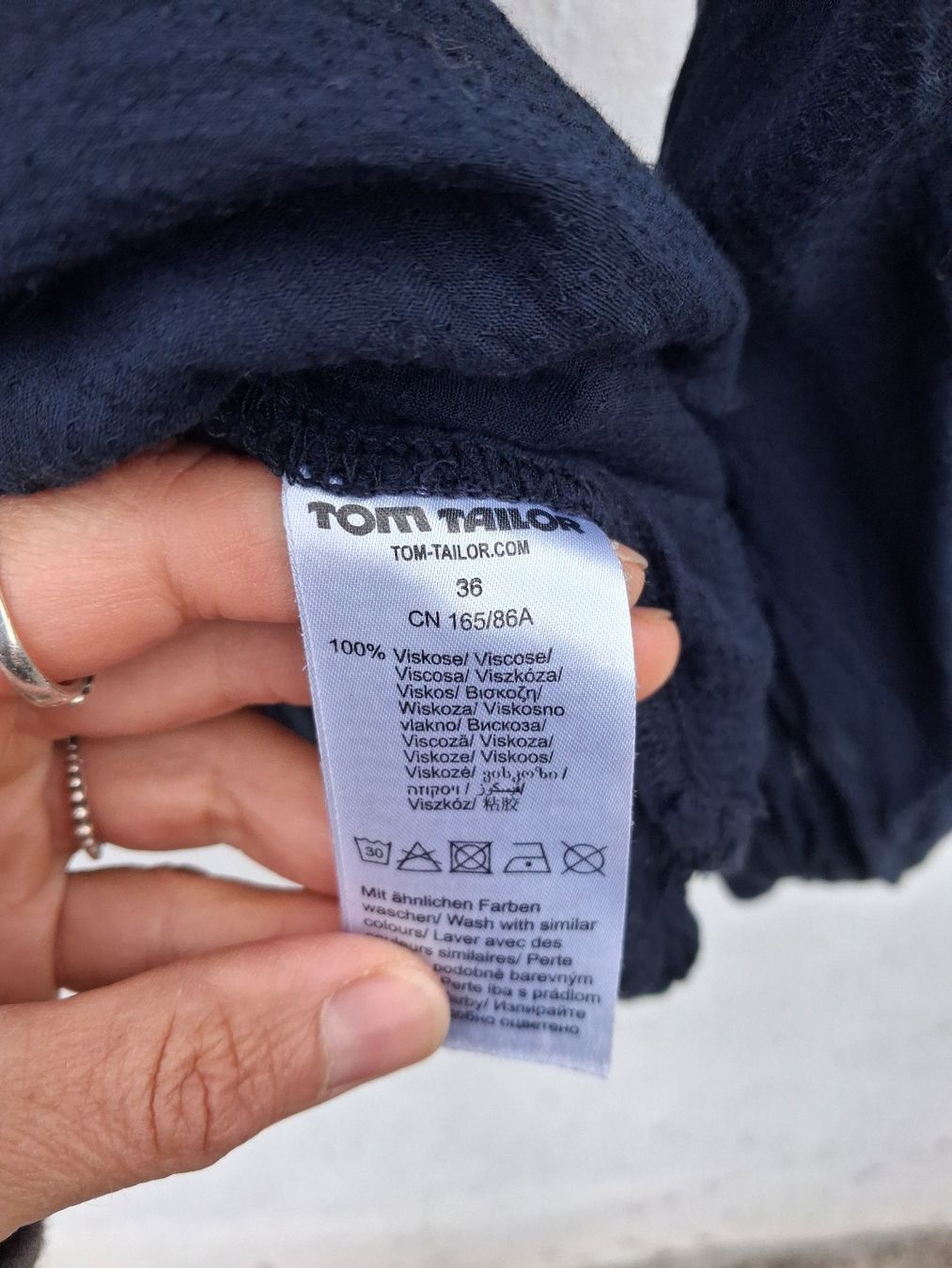 Tom Tailor Camicette: Tom Tailor Bluse dunkelblau Gr.36, neuwertig – Nuovo (secondo la descrizione) da Wald ZH venduto da e8e 3