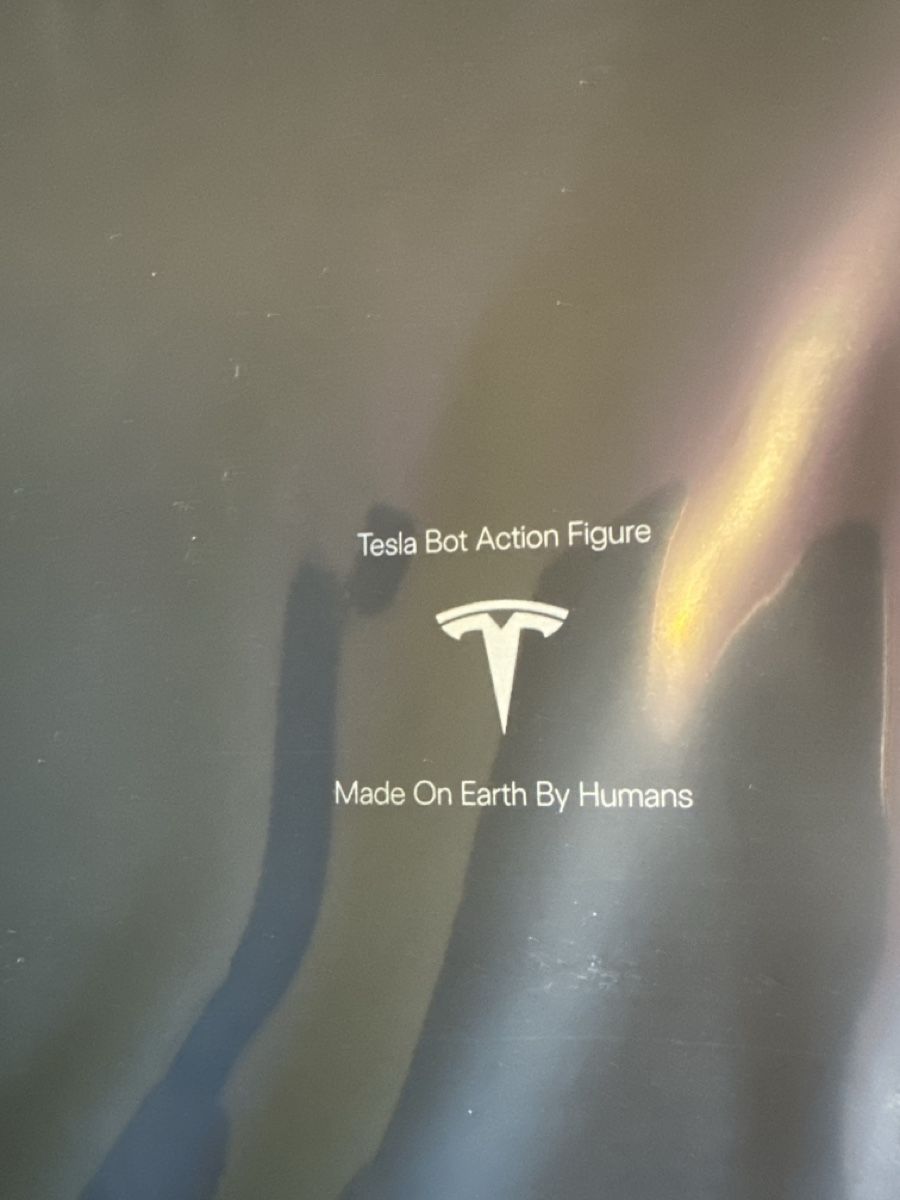 Statuette: Tesla Bot Actionfigur Optimus - Neu & OVP – Nuovo e nell'imballaggio originale da Schüpfen venduto da magnex99 2