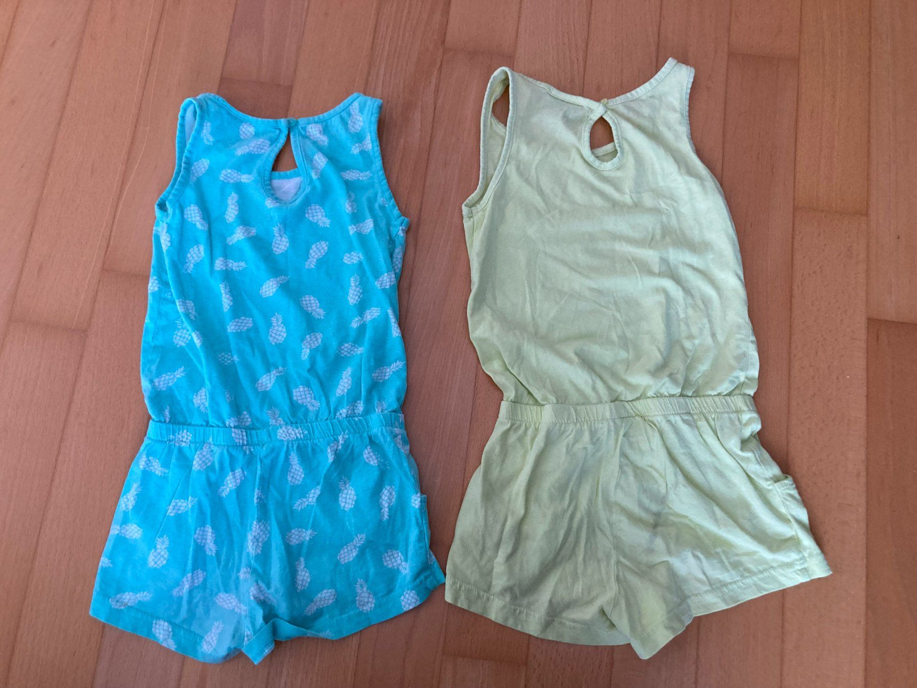 Jumpsuits: 2 Sommer-Jumpsuits – Gebraucht aus Muttenz von Juvenile33 3