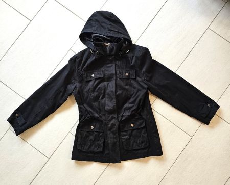 schwarze Damenjacke Grösse 40