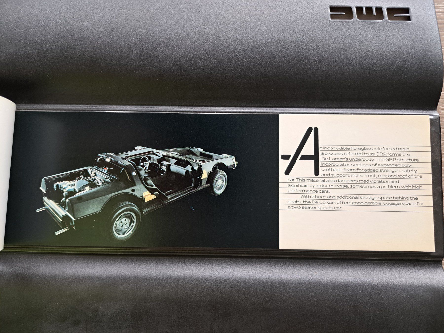 Delorean Documenti: Delorean DMC-12  Prospekt/Katalog - Kunstleder 1981 – Usato da Bazenheid venduto da derdelorean01 5