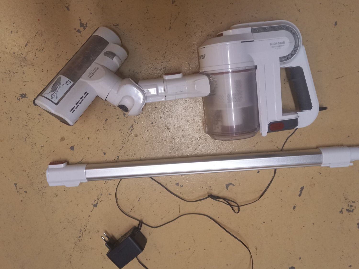 Mio Star Aspirapolveri & Accessori: Akku Staubsauger Mio Star – Usato da Bern venduto da Drulfly 1