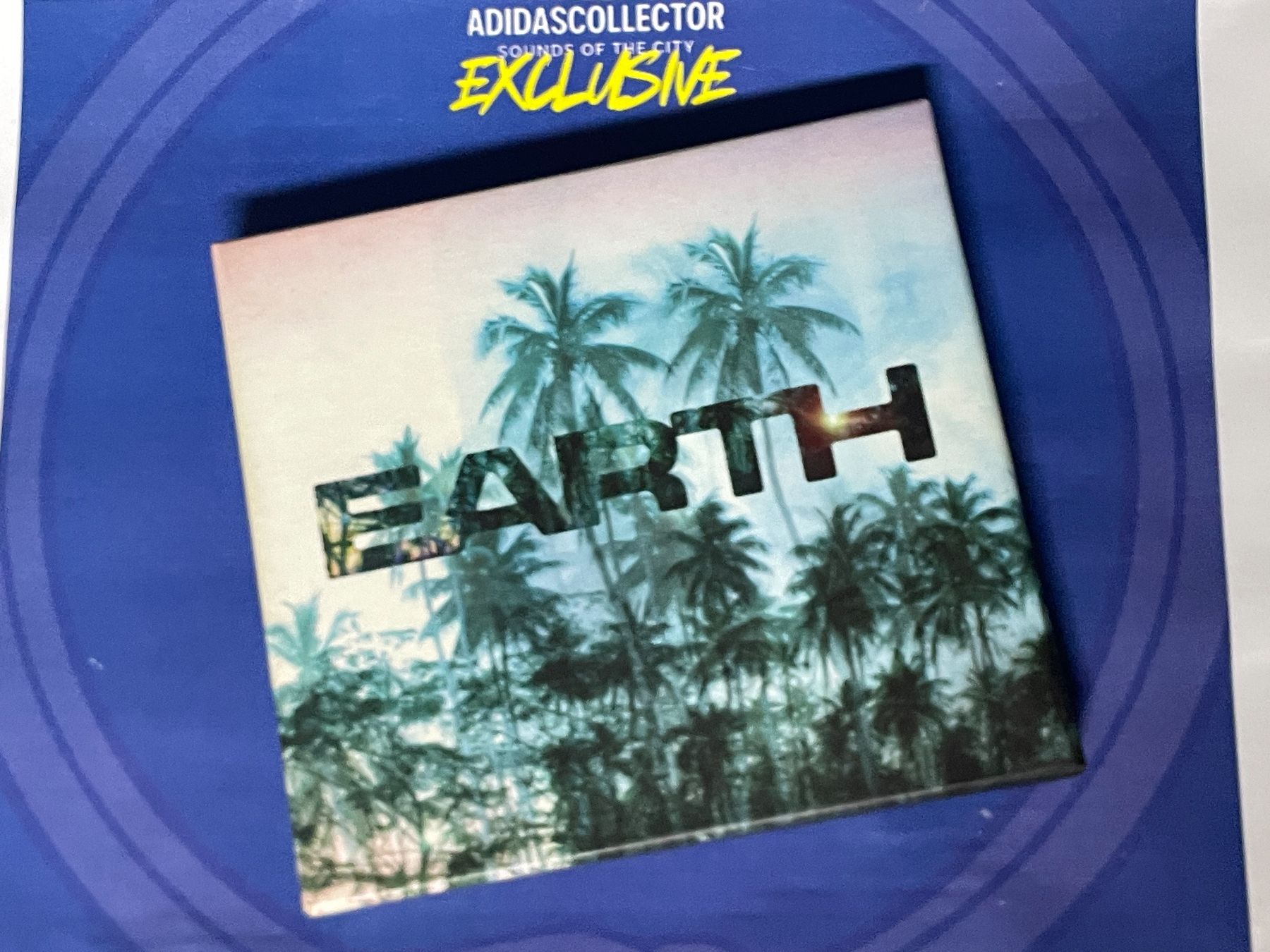 CDs: Earth Volume 4 – D'occasion à Muri b. Bern par AdidasCollector