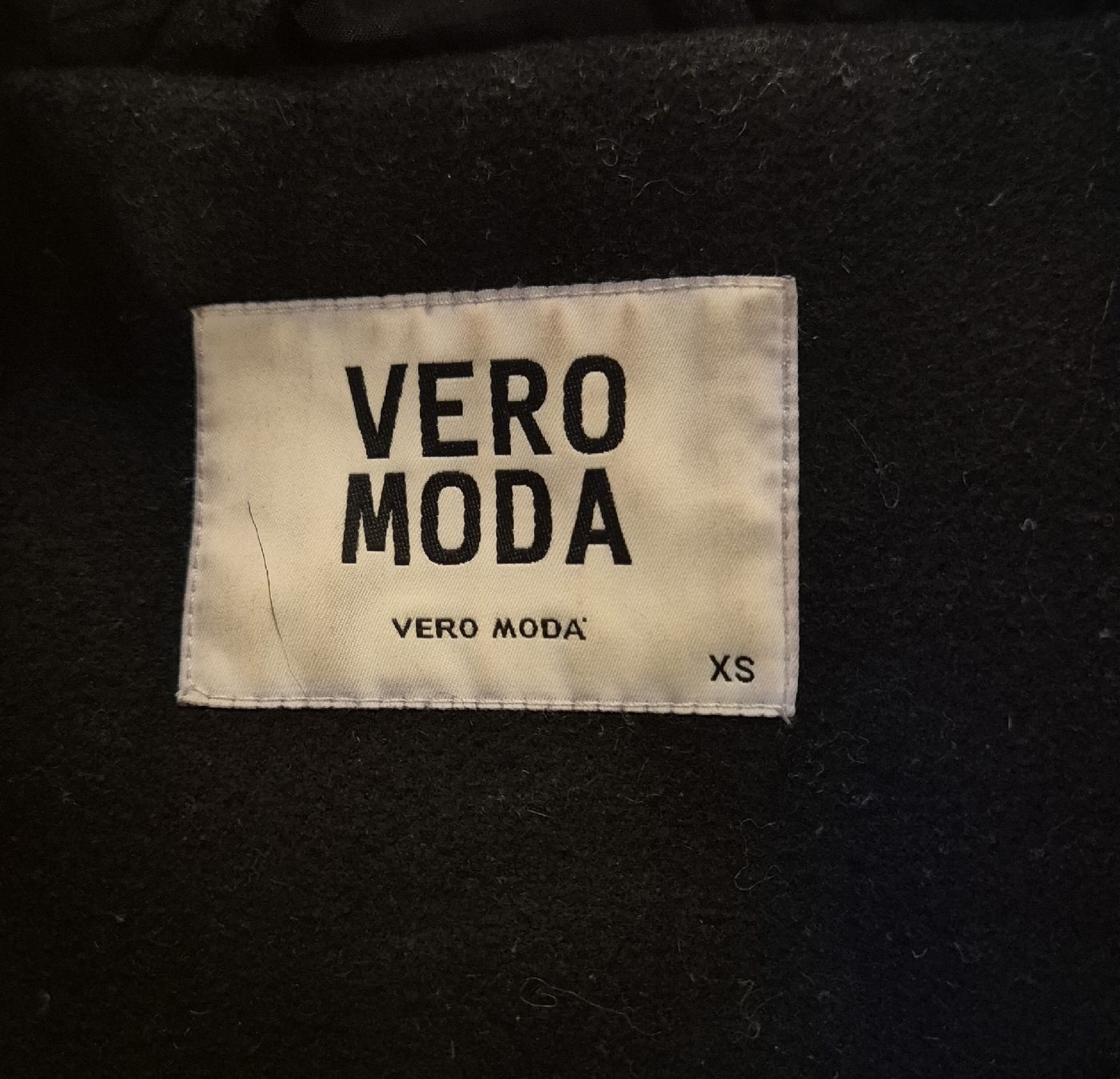 Vero Moda Giacche: Veste mi-saison noire XS – Usato da Farvagny-le-Grand venduto da ann_t5br 4