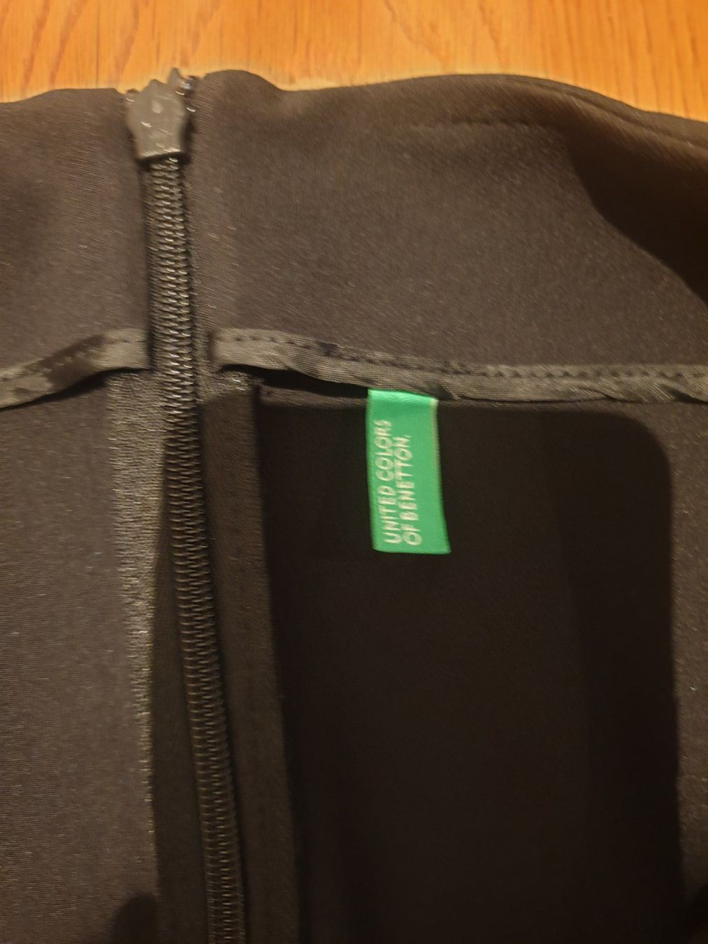Benetton Gonne: Rock – Nuovo (secondo la descrizione) da Hinwil venduto da tan_ry6s 1