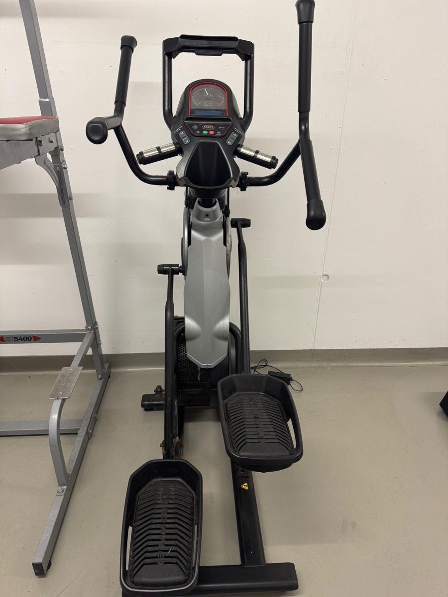 Bowflex Vélos d'appartement: Bowflex Max Trainer M5 - Elektronik defekt – D'occasion à Zürich par nad_s27g