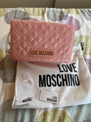 Moschino Borse da donna: Sac Love Moschino – Nuovo (secondo la descrizione) da Diepflingen venduto da mer_gpc7