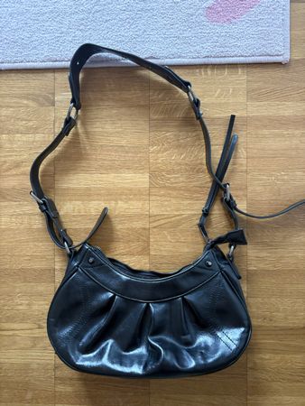 Gina Tricot Handtasche, schwarz, neuwertig, klein👜