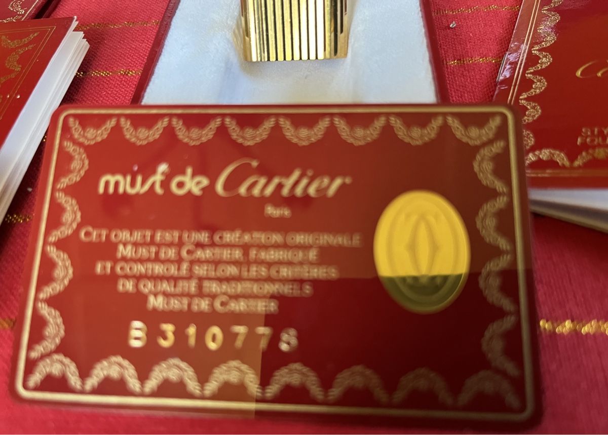 Must de Cartier Feuerzeug Gold Vintage Originalverpackt (Gebraucht