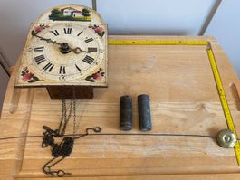 Antike Wanduhr mit Holzgehäuse bemalt, ca 200 jährig