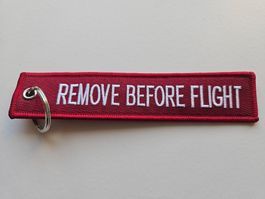 Porte-clés SWISS Remove Before Flight
