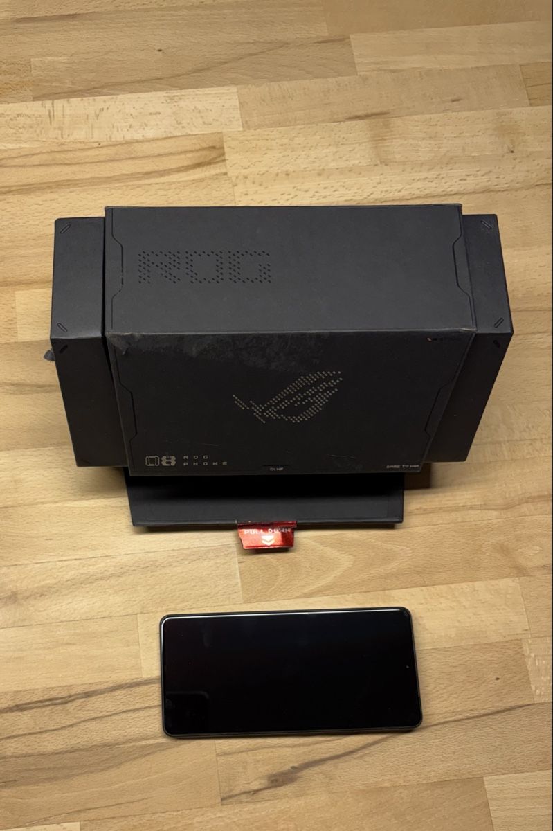 Asus Telefoni cellulari / Smartphones: ASUS Rog Phone 8 Pro – Usato da Pfungen venduto da Batidashak 2