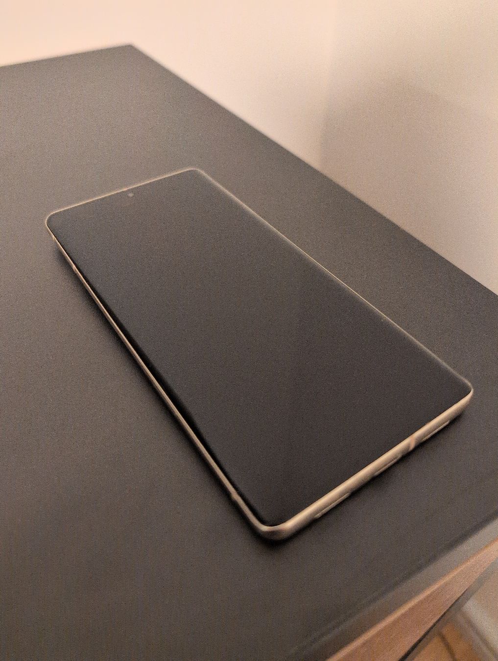 Google Handys / Smartphones: Google Pixel 7 Pro 128 GB in Hazel inkl. Hülle – Gebraucht aus Zürich von rah_5p85 3