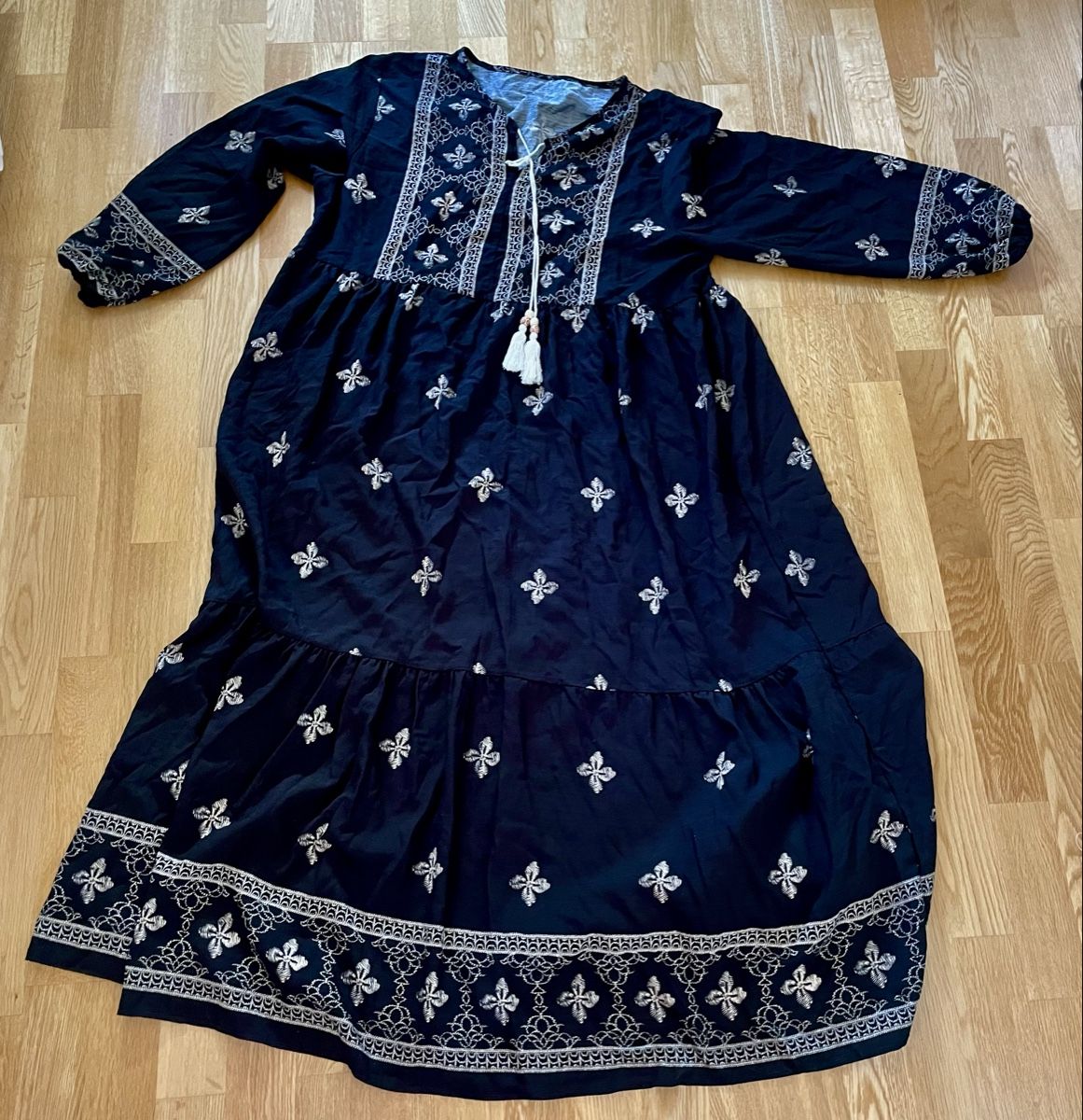 Robes: Wunderschönes Boho- Maxikleid, schwarz, neu – Neuf (Voir description) à Zürich par Caracol1998 2