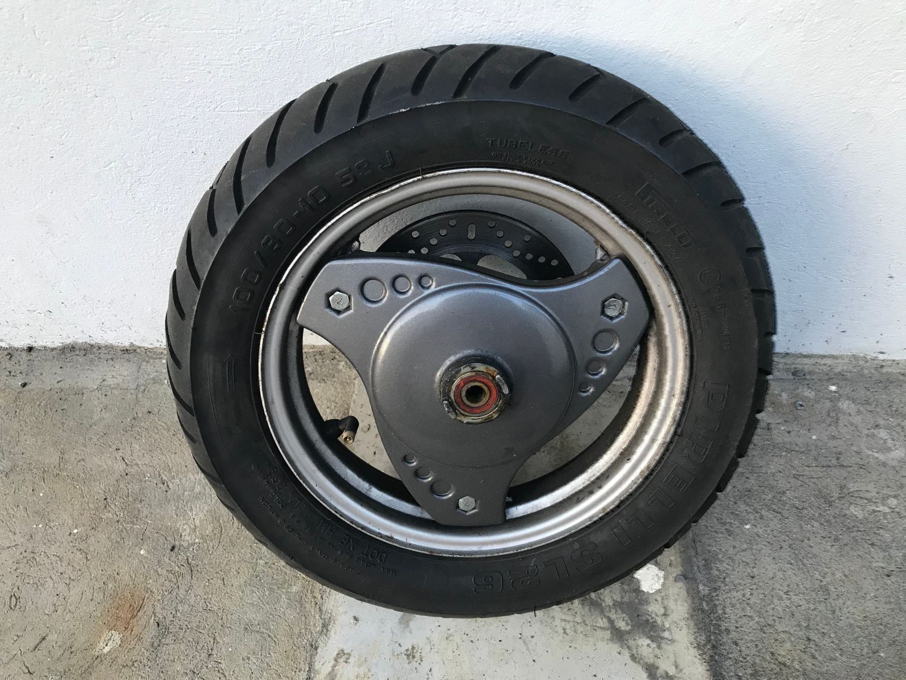 Pneumatici & Ruote complete: Suzuki AN  125 Kompletrad – Usato da Spreitenbach venduto da Schumacher