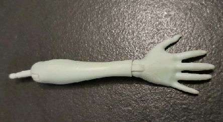 Spielzeuge: Scahra Screams Arm – Gebraucht aus Alchenflüh von roh_6xk8