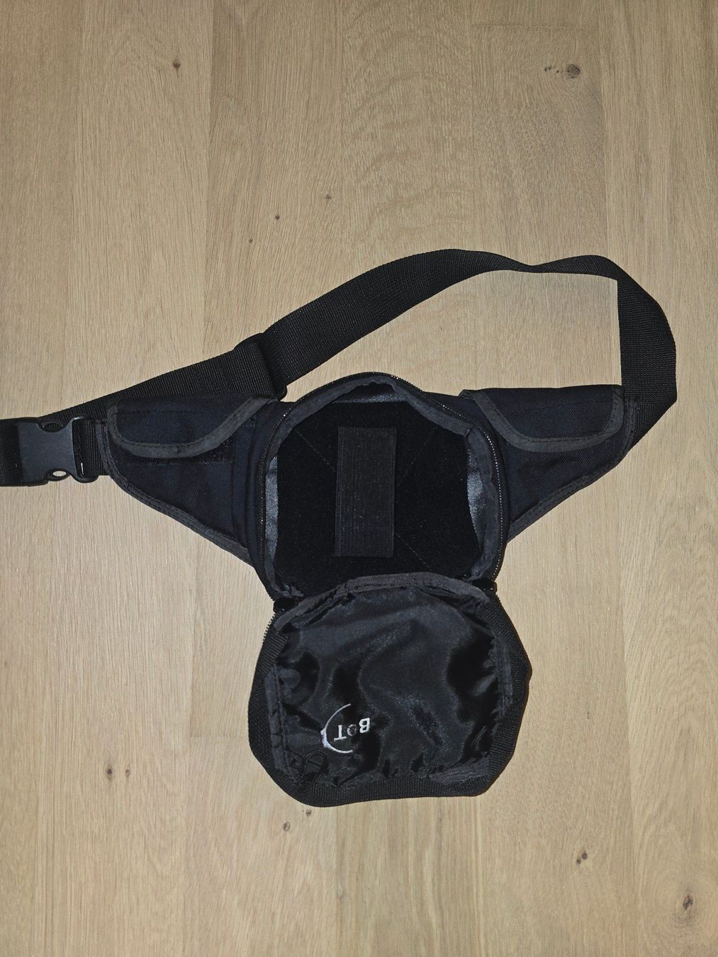 Sacs: Bauchtasche Fanny Pack B&T, gebraucht – D'occasion à Pfyn par mei_vyw5 1