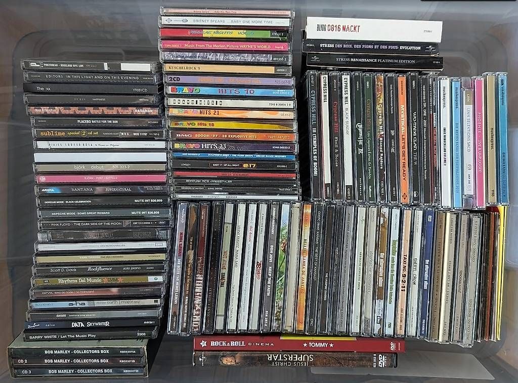 CD: CDs + DVDs / Pop, Alternative, Reggae, HipHop – Usato da Rüdlingen venduto da Bjernas_Tresno