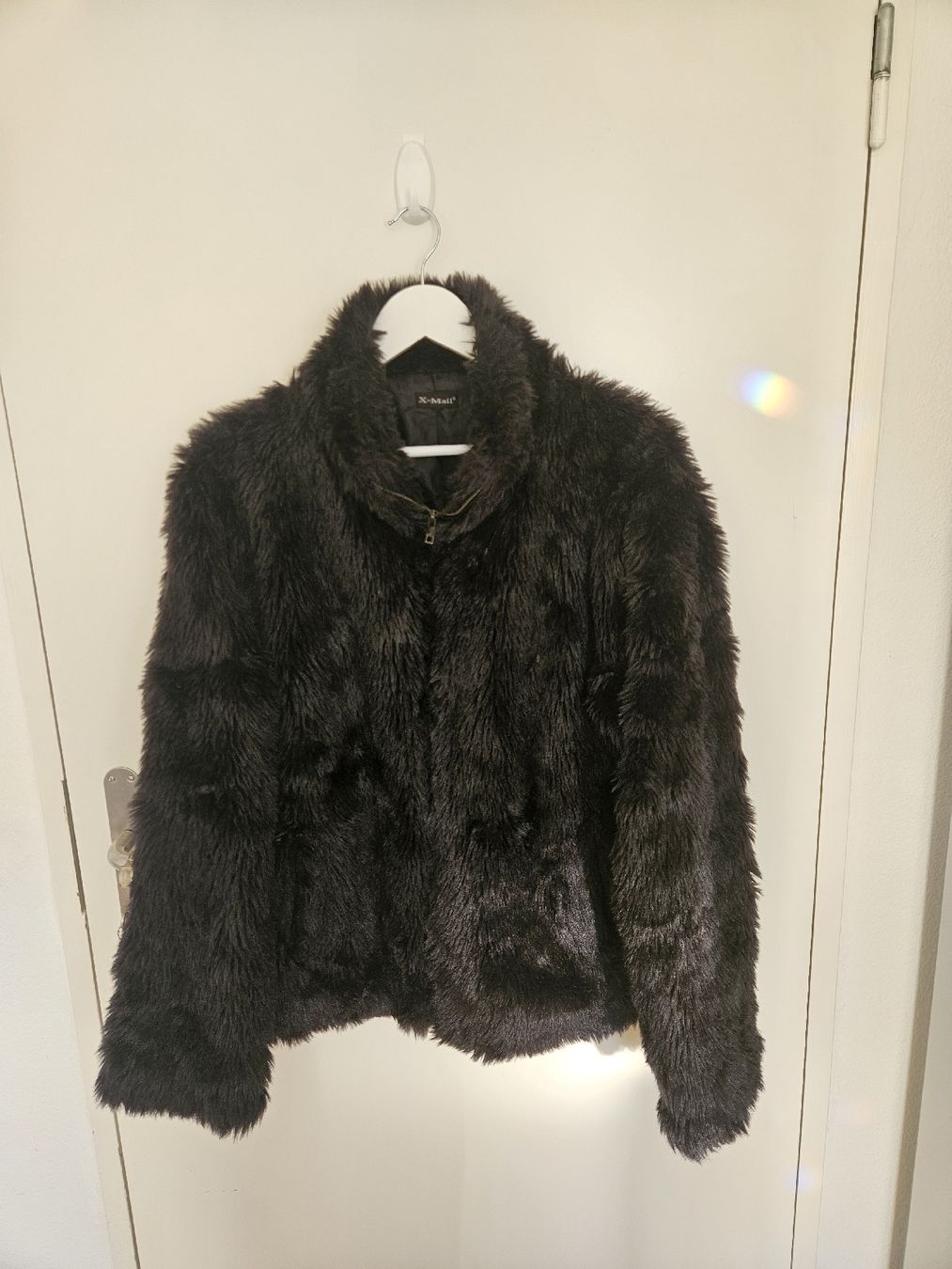 Vestes: Schwarze Kunstpelz-Jacke L – D'occasion à Zug par Moonlover