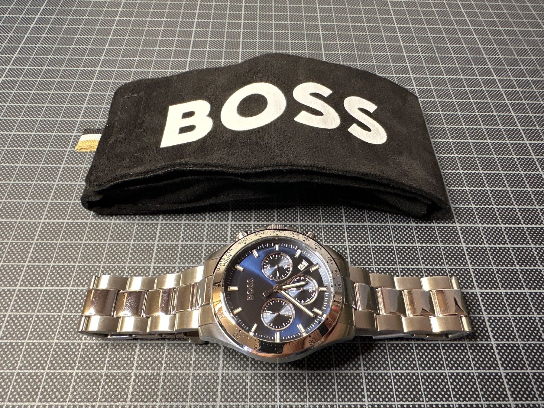 Hugo Boss Orologi: Montre Boss Hero neuve – Nuovo e nell'imballaggio originale da Saxon venduto da Morpheus1418