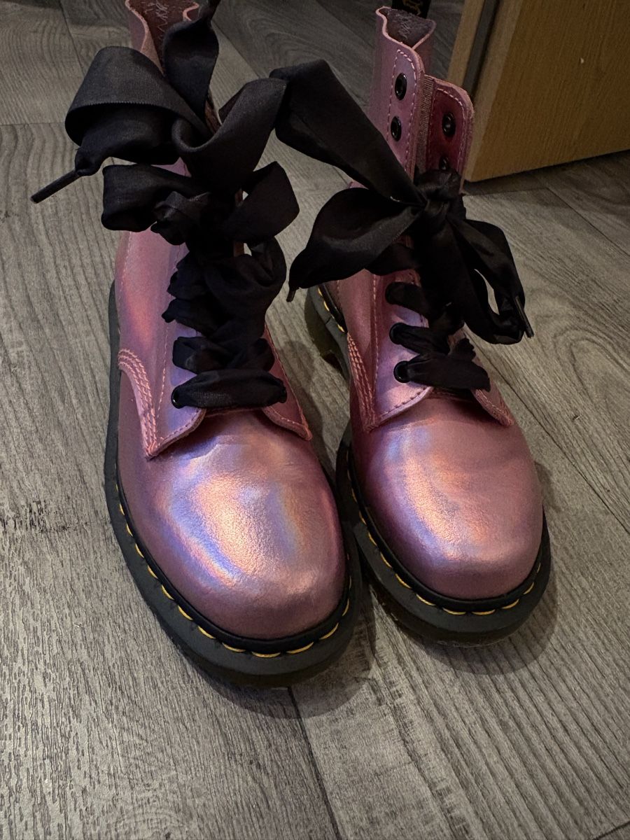 Dr. Martens Scarpe da uomo: Dr.Martens Holographique  – Nuovo (secondo la descrizione) da Büren an der Aare venduto da zoe_bx5b