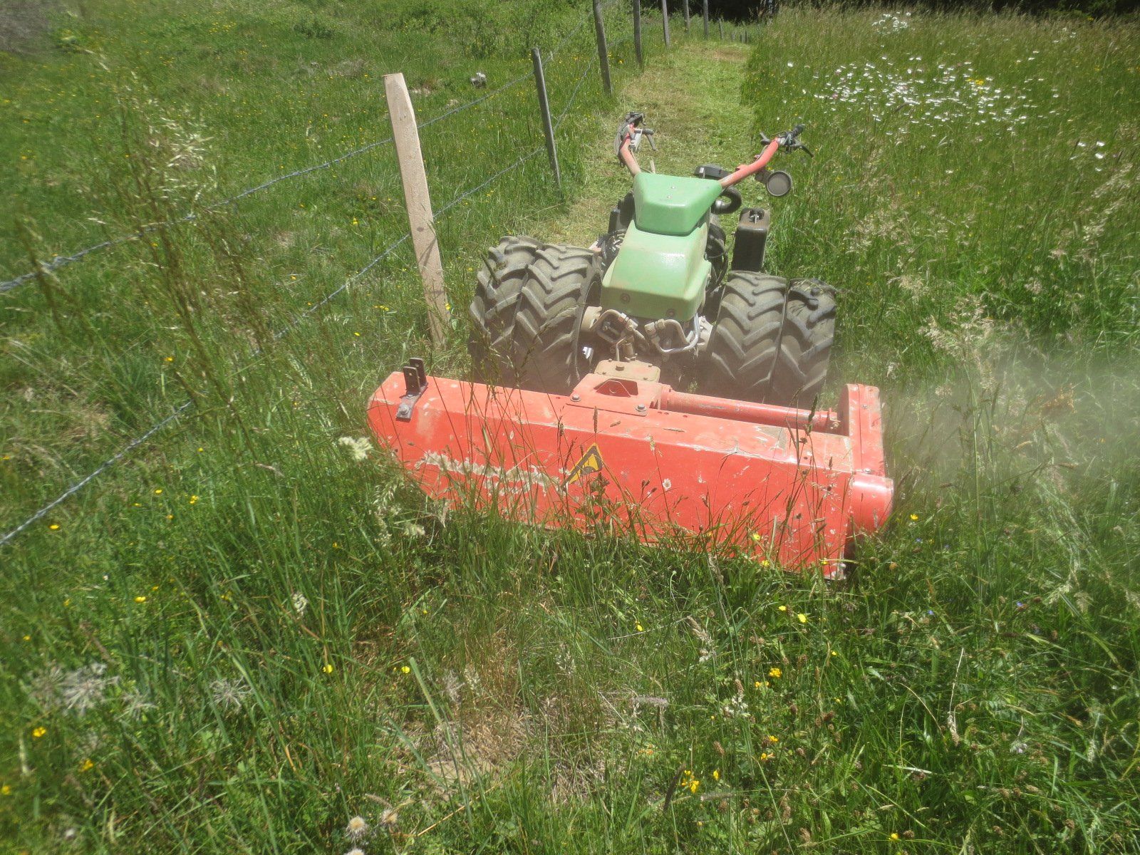 Rapid Alle Maschinen: Rapid  Euro 4 mit Mulcher – Gebraucht aus Guggisberg von Zorro120 1