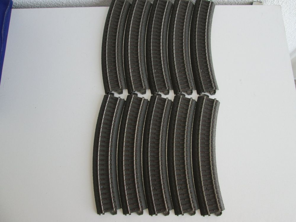 Binario Curvo H0 TR C-GLEIS R1 360mm (14-3/40,6 Cm) - Scala 1:87 Per Modellismo
