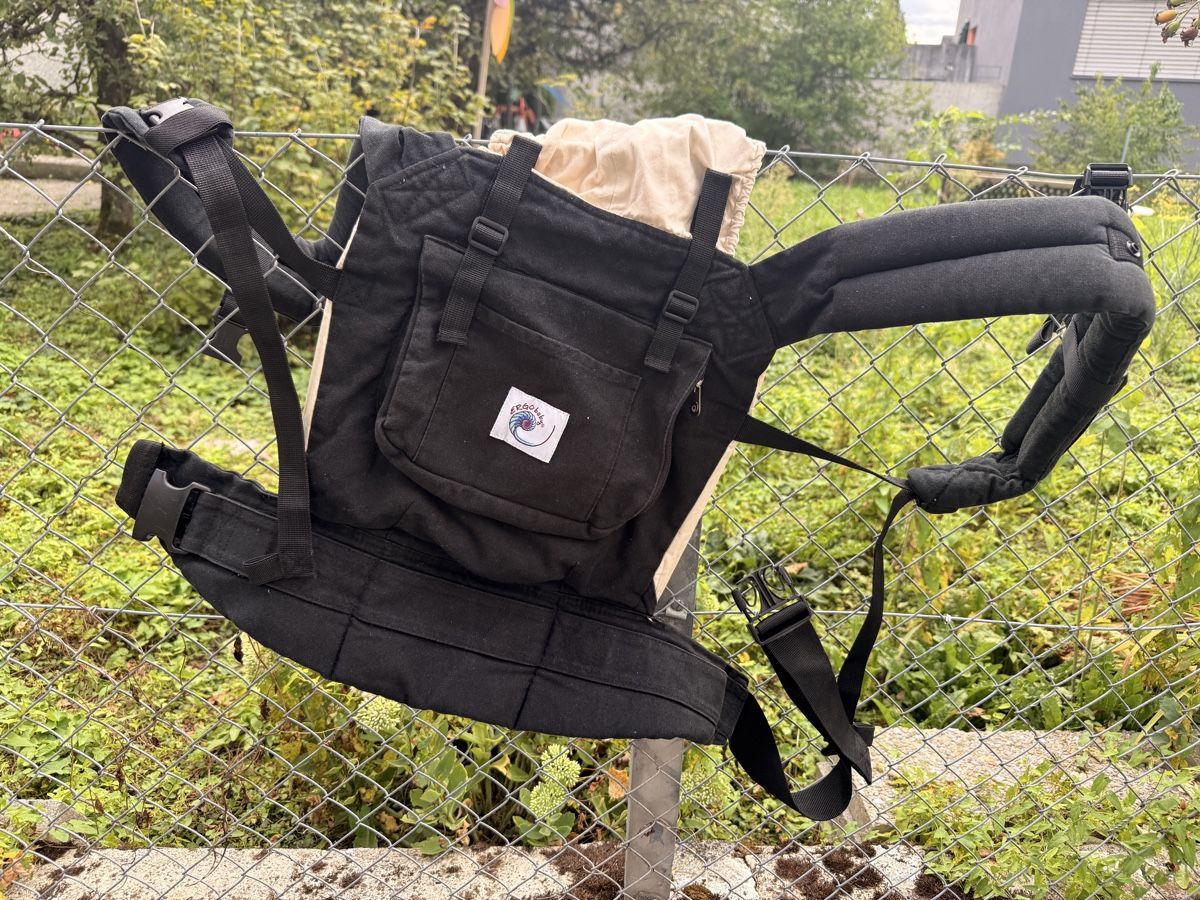 Ergobaby Marsupi portabebè: Babytrage Ergobaby  – Usato da Luzern venduto da Andrinos