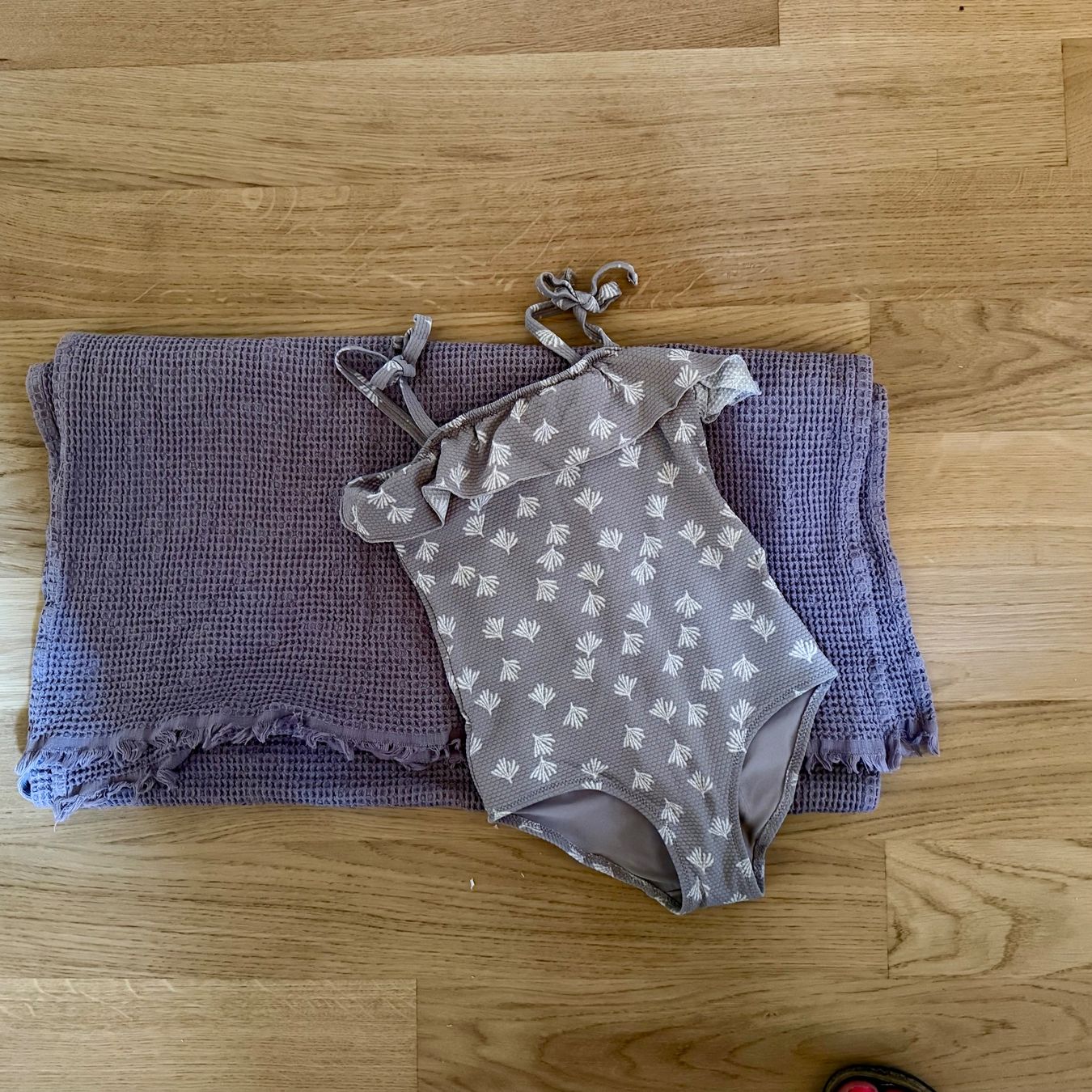 Lotti & Set di vestiti: Schöne Mädchenkleider Gr 104 – Usato da Stalden (Sarnen) venduto da marlen_g 1