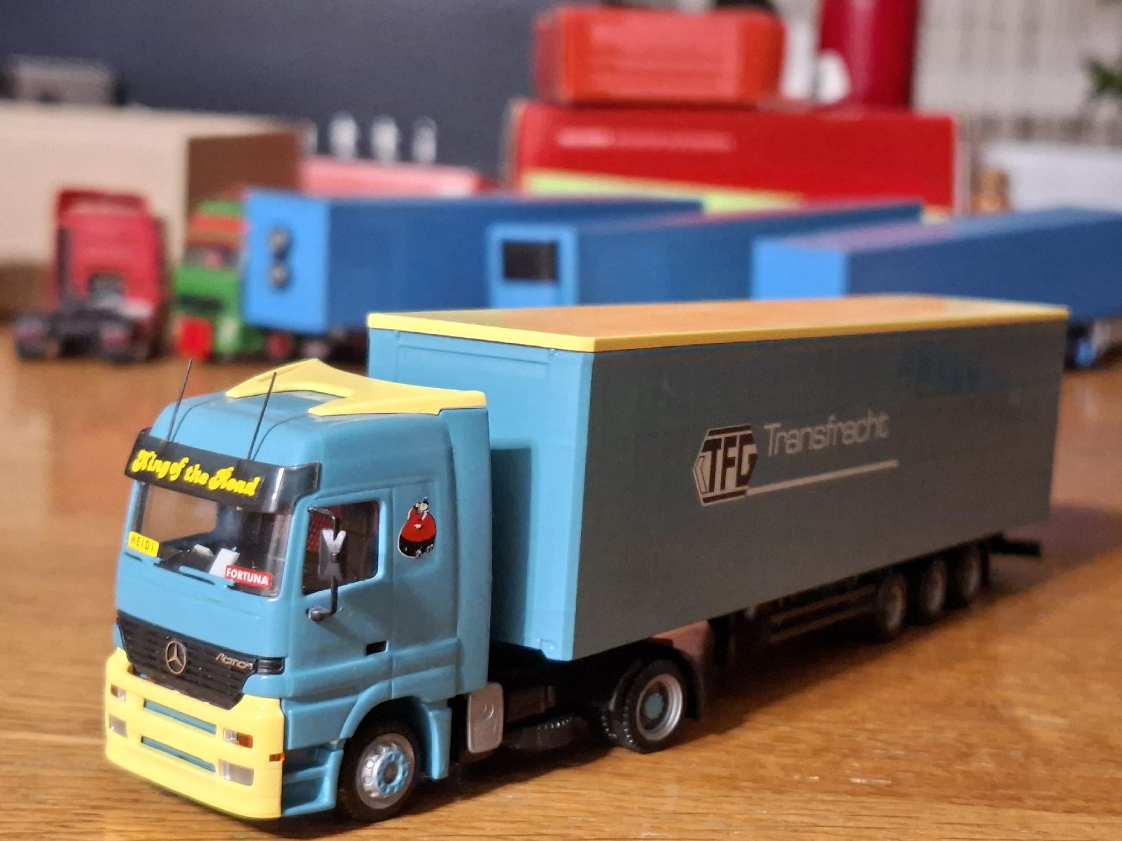 Herpa Kit di modellismo & Modellini statici: MB Sattelzug herpa 1:87 – Usato da Vordemwald venduto da TGV9497 2