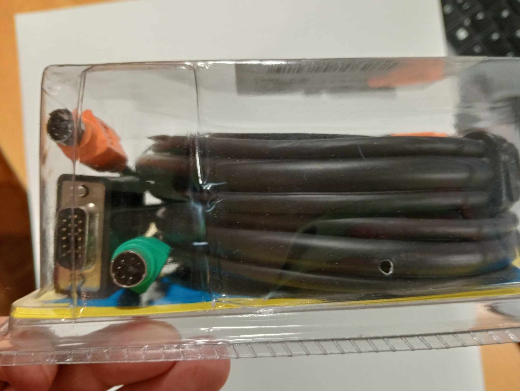 Cavi: Farbige KVM KOMBI KABEL BB-1203-P – Nuovo e nell'imballaggio originale da Zürich venduto da irm_lc5f 4