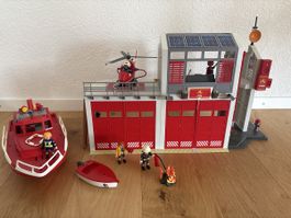 Playmobil Feuerwehrstation 9462 plus Feuerwehr-Schiff