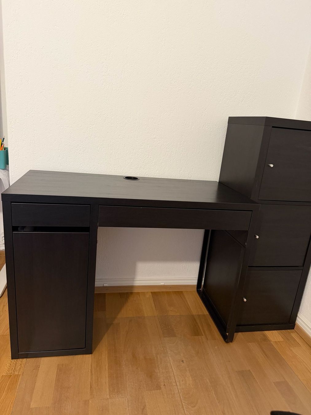 Schreibtische: Schreibtisch mit Stuhl und Komode – Gebraucht aus Zürich von vej_48 1