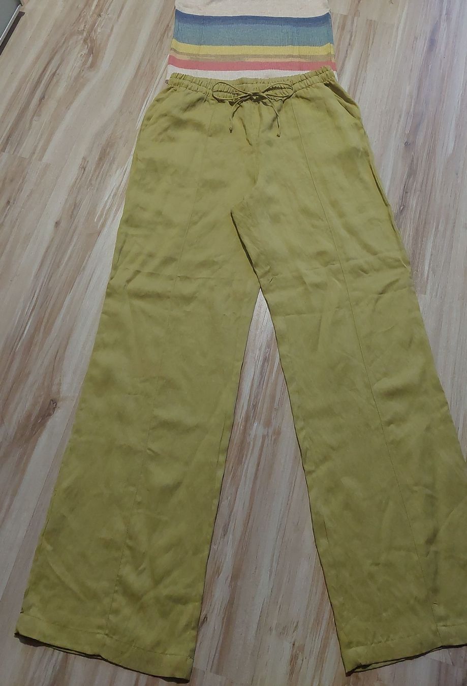 Zara Pantaloni:  Viscosehose, Gr. 38 – Nuovo (secondo la descrizione) da Gwatt (Thun) venduto da Letzte-Chance-II