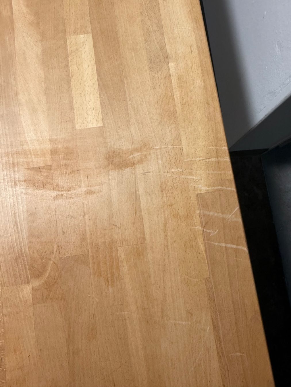 Pfister Tavoli: Holztisch mit Metallsockel – Usato da Bern venduto da _mirthi 2