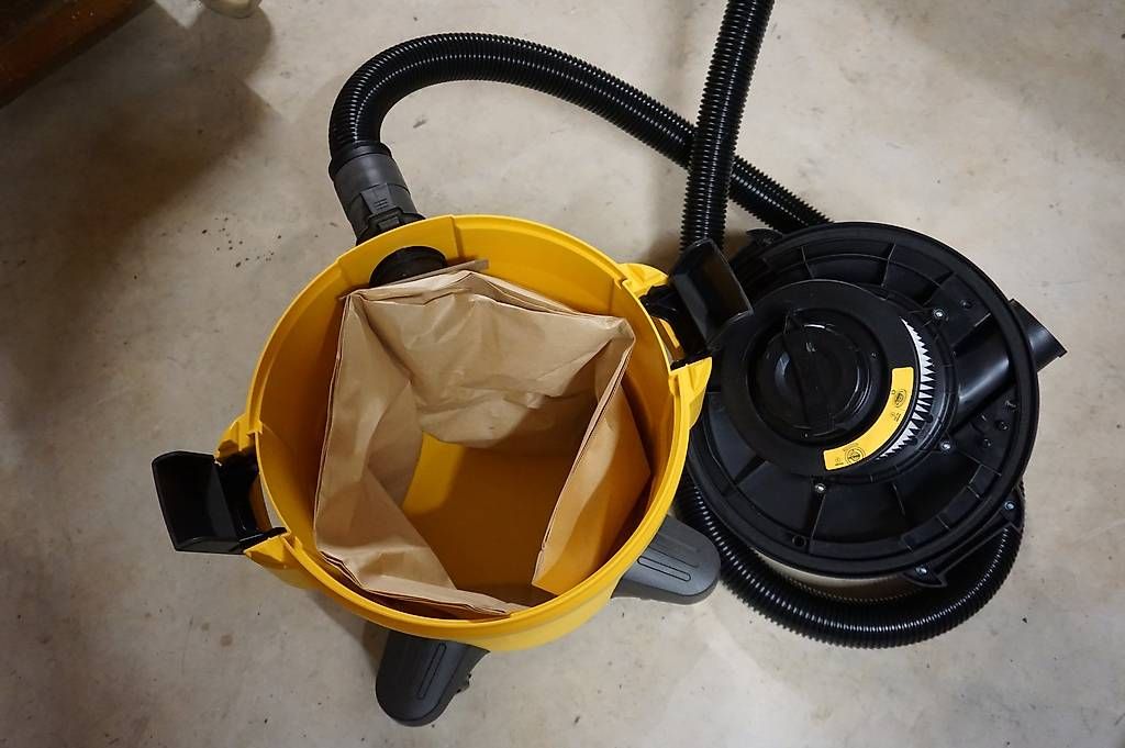 Staubsauger & Zubehör: Dewalt Nass- Trockensauger DXV20P – Gebraucht aus Meinisberg von Faithles1 2