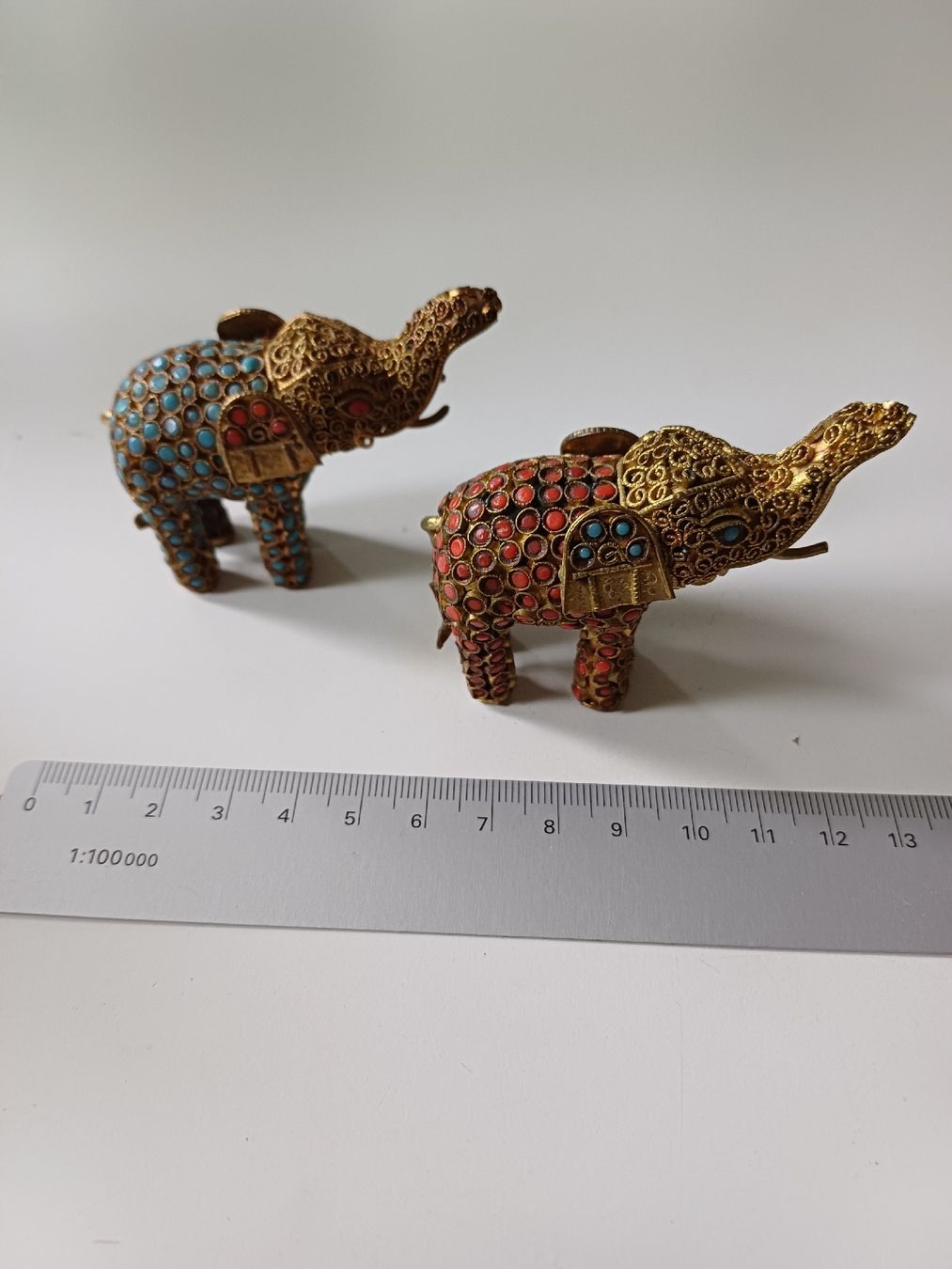 Statuette: Zwei Elefanten aus Messing, Indien – Usato da Zürich venduto da Avocadokern 2