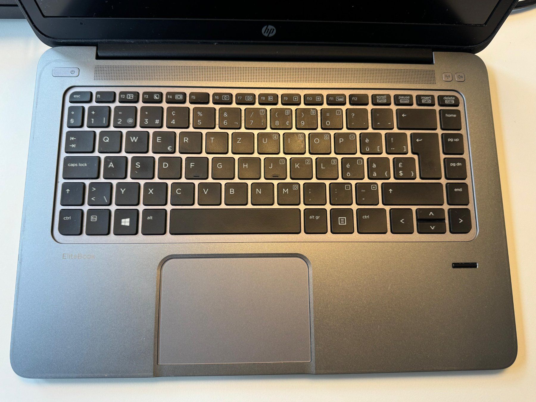 Hewlett Packard Notebook: HP EliteBook Folio 1040G2 – Usato da Rheinfelden venduto da auk_8r2t 3