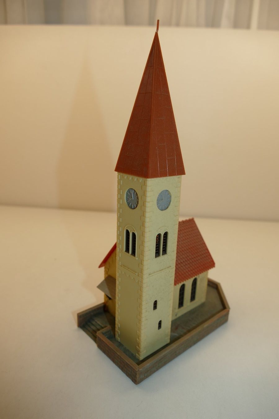 Faller Modellini di ferrovie: Faller H0: Dorfkirche – Usato da Niederhasli venduto da rail-duerst