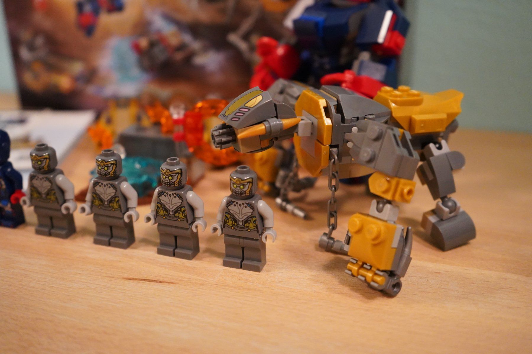 Lego Kit di costruzioni: LEGO 76322: Marvel Avengers: Endgame Thor vs. Chitauri – Usato da Zürich venduto da Backscope 2