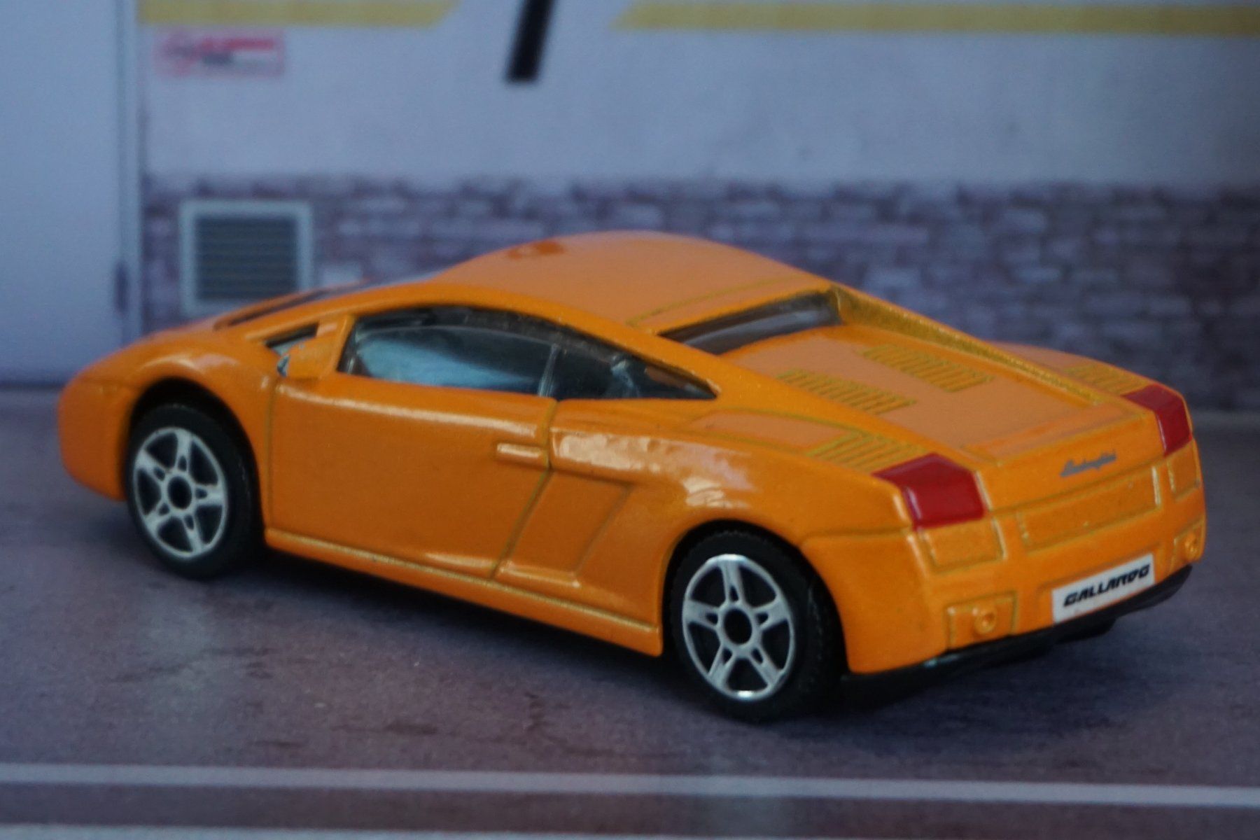 Bburago Voitures modèles: Burago Lamborghini Gallardo 1:43 COOL !!!!!!!!!!!!!!!!! – D'occasion à Reiden par Doppeldecker69 1